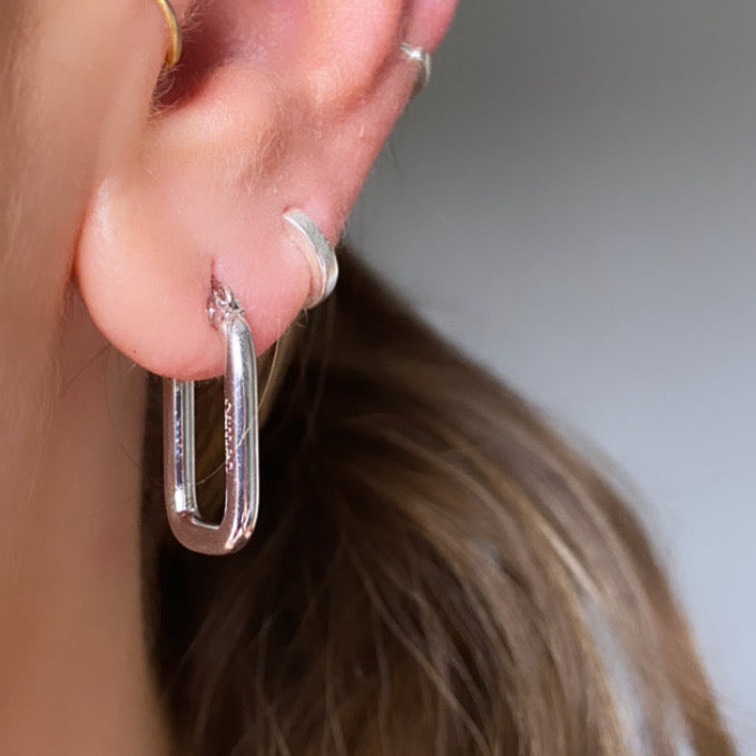Gwen Silver Squoval Hoops - Cameo